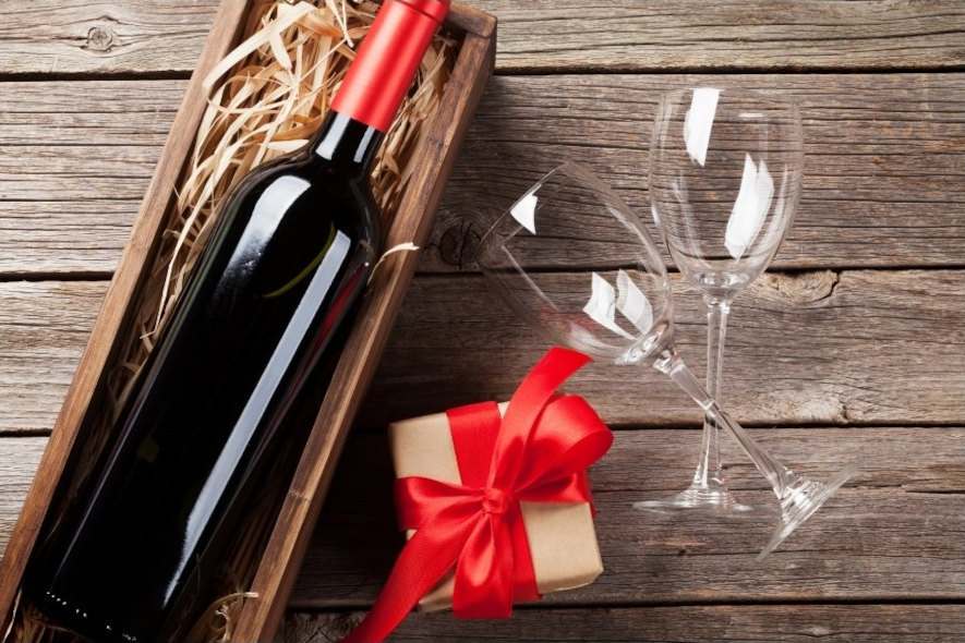 Ekllusive vinglass og vin i gave som skaper minner